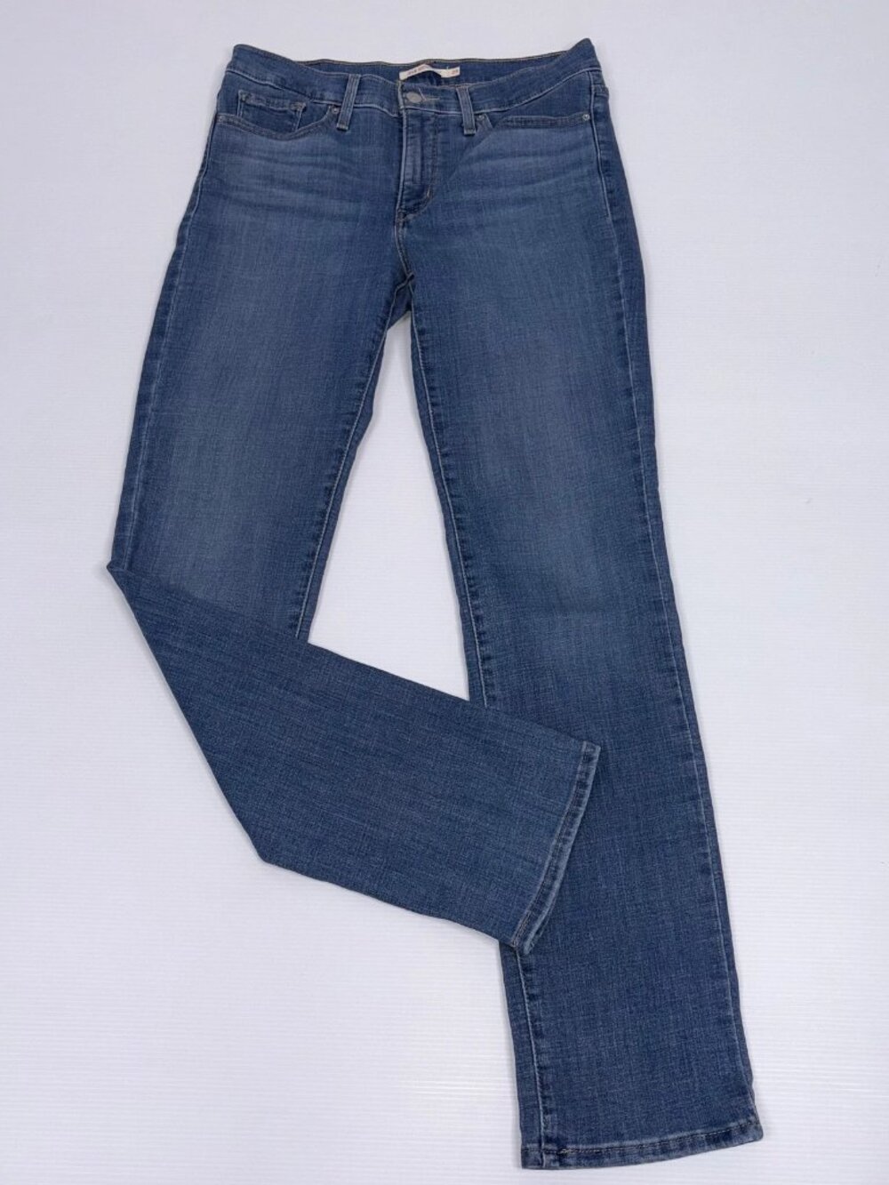 LEVIS women's jeans size 29 straight leg